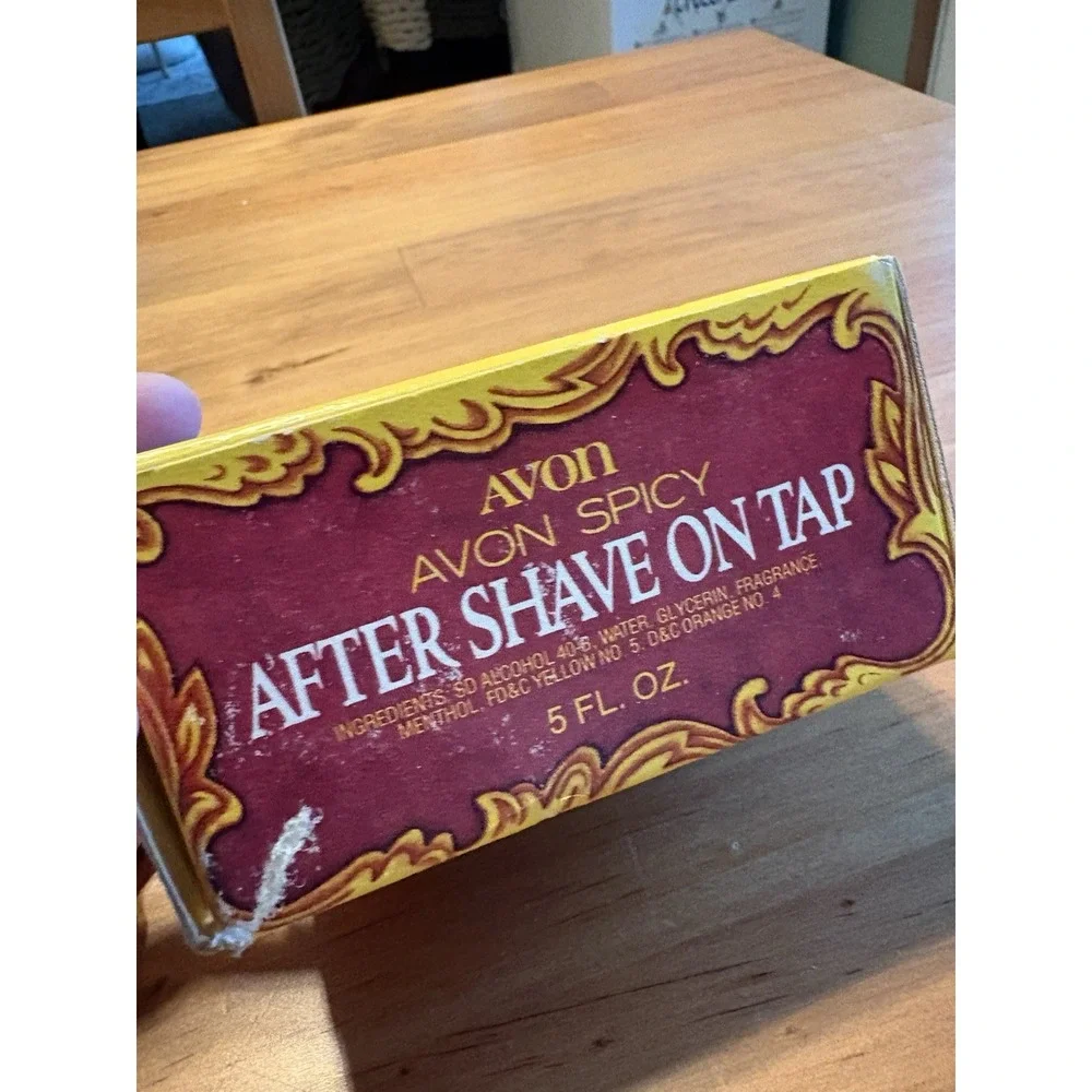 Avon Spicy After Shave On Tap Barrel Bottle with Box